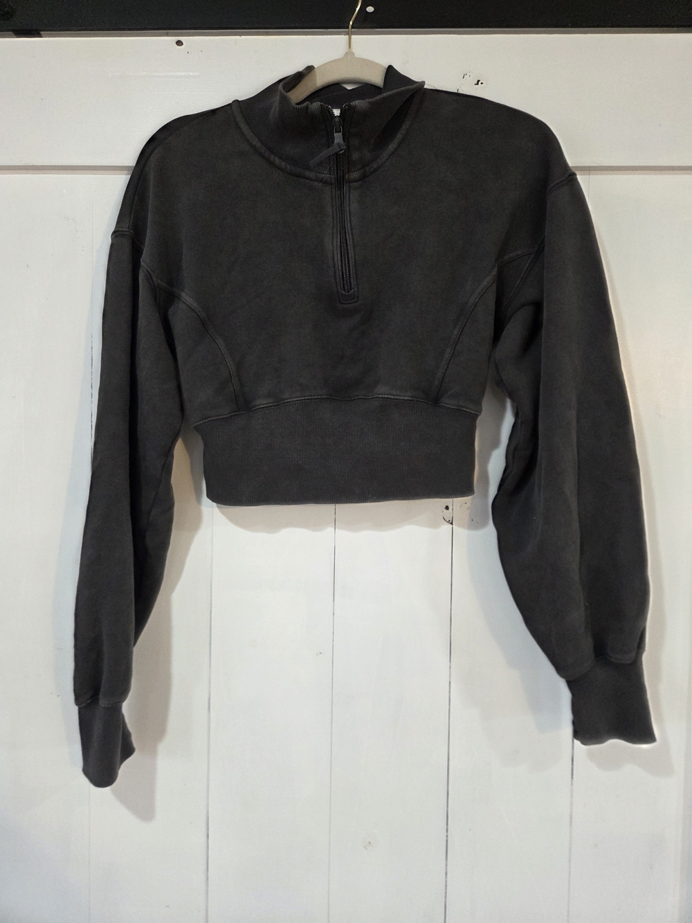 aerie Cropped Quarter-Zip Sweatshirt in Charcoal Black